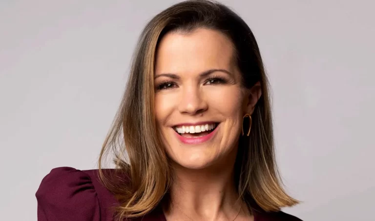 Melissa-Claire-Egan-YR-HW