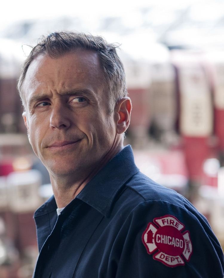 david-eigenberg-7fc2e48e-4e9a-41f3-b428-2dd0b227344-resize-750