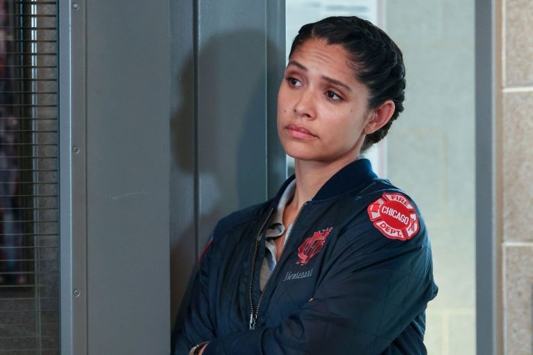 stella-chicago-fire-1109-2